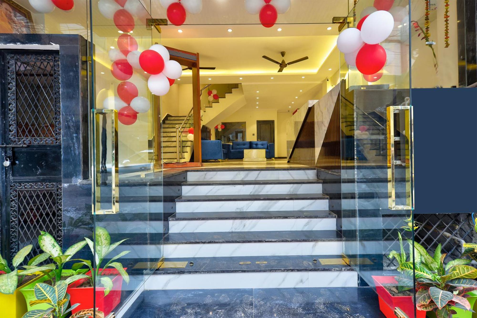 Hotel Surya Plaza Nowe Delhi Zewnętrze zdjęcie