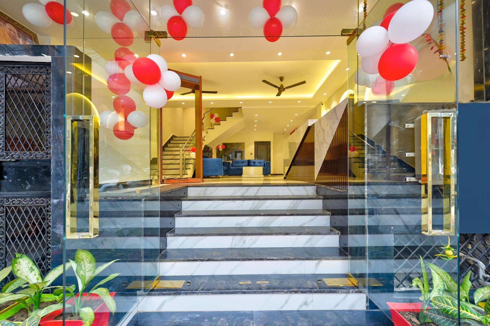 Hotel Surya Plaza Nowe Delhi Zewnętrze zdjęcie
