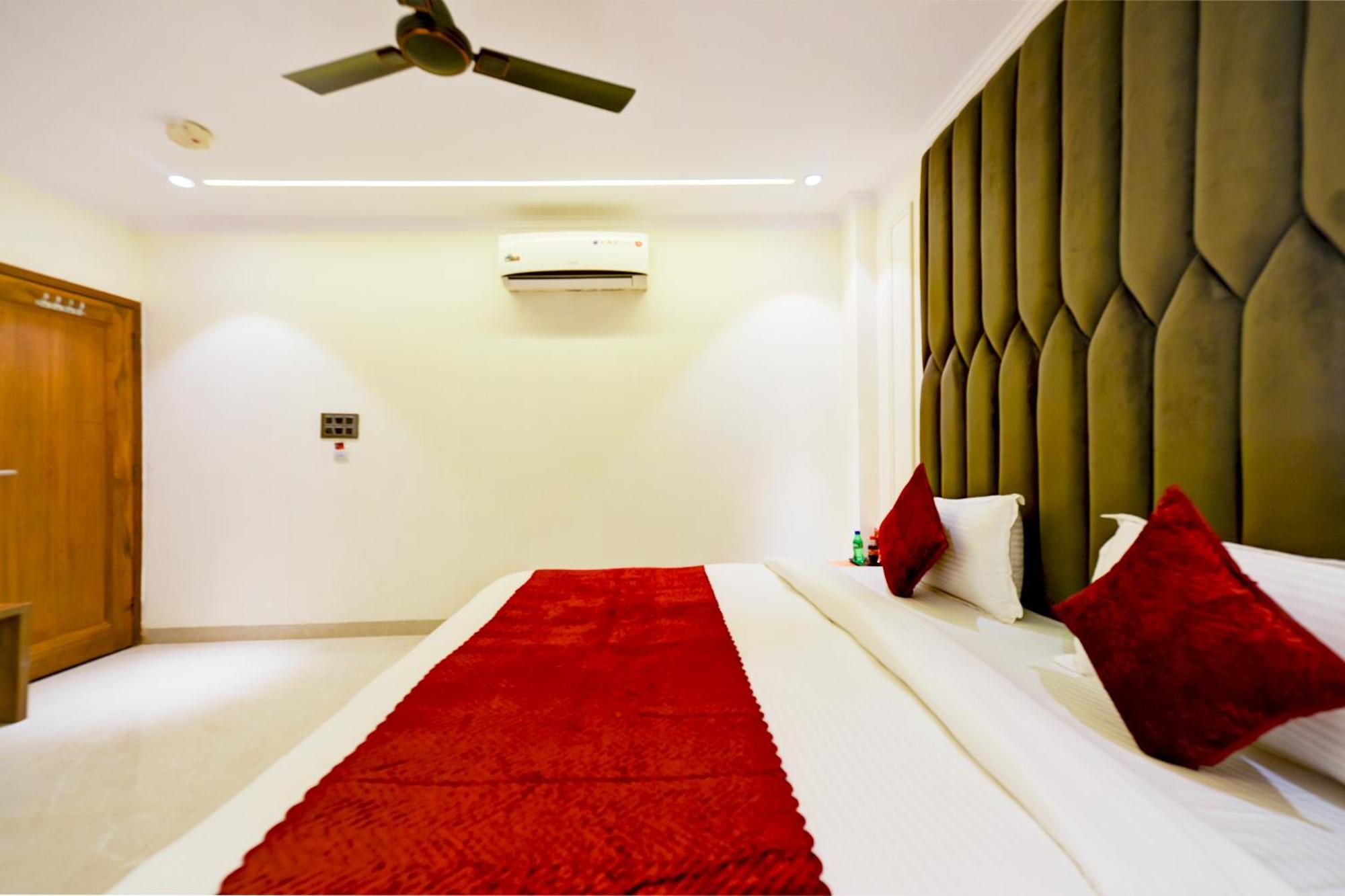Hotel Surya Plaza Nowe Delhi Zewnętrze zdjęcie