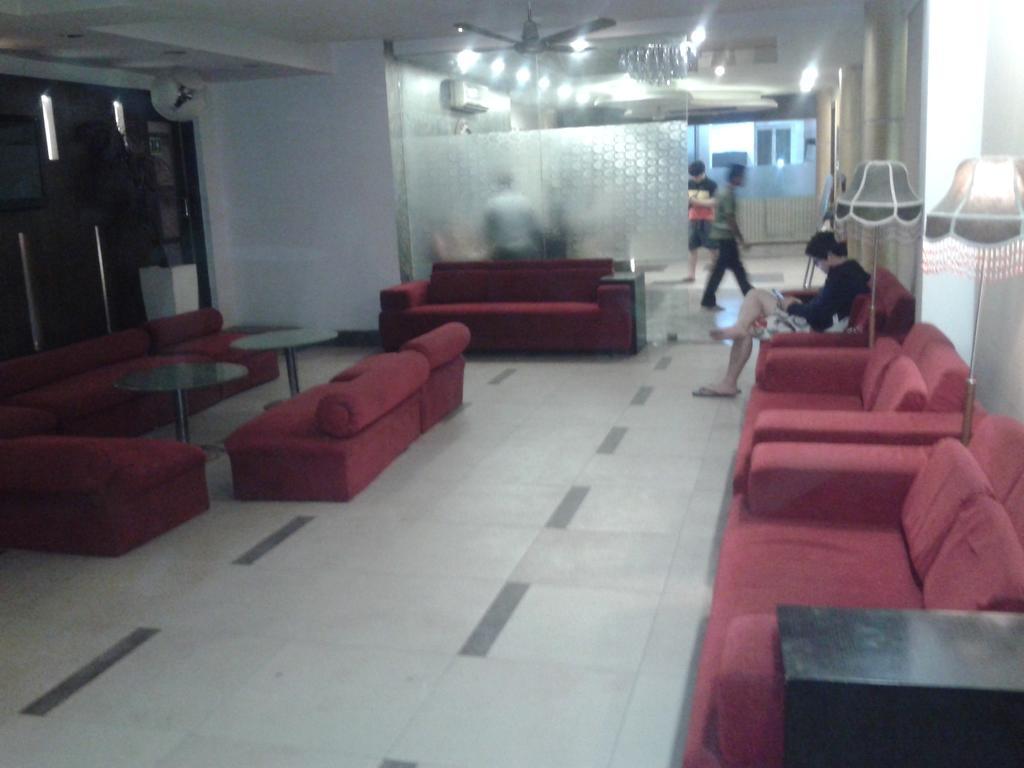 Hotel Surya Plaza Nowe Delhi Zewnętrze zdjęcie